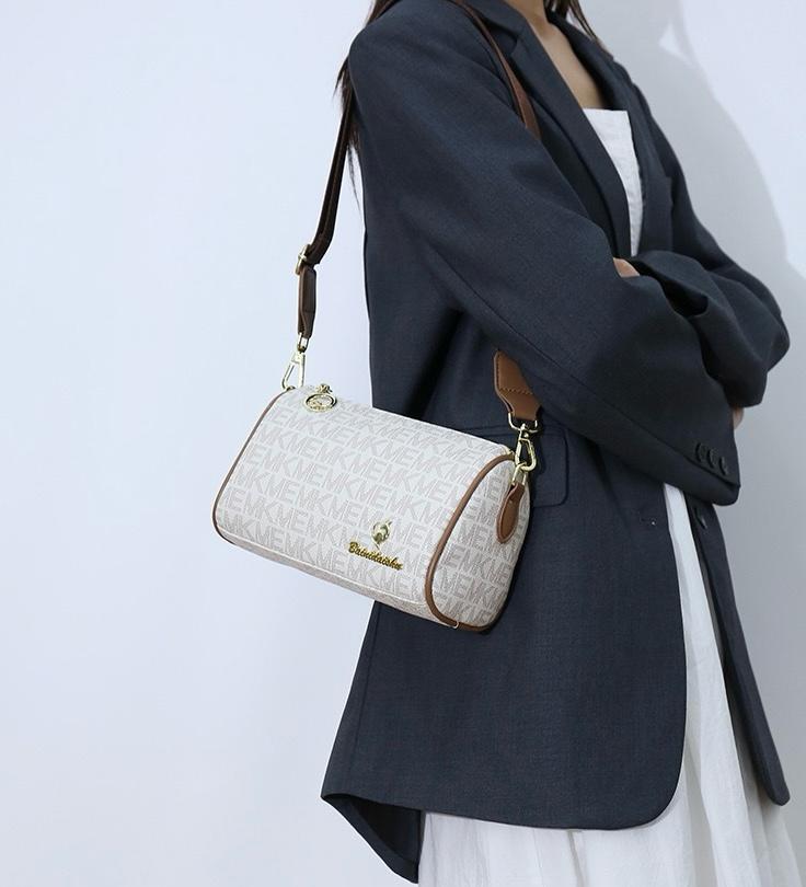 Timeless Elegance Redefined: Crossbody Barrel Bag - Retro PU Shoulder Bag